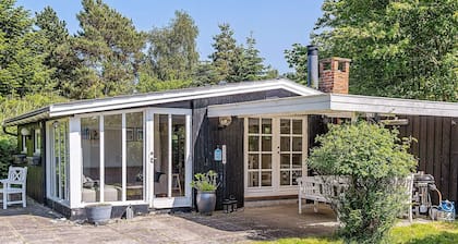 4 Person Holiday Home in Vaeggerlose