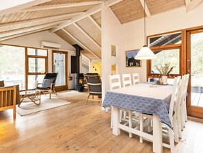 House | Dining