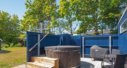 6 Person Holiday Home in Ulfborg