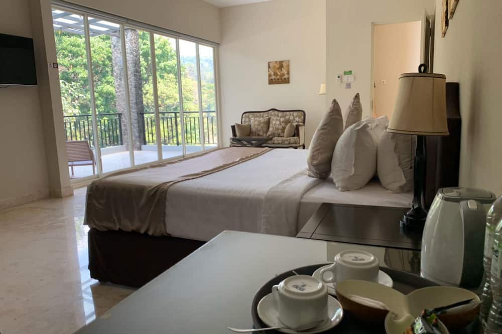 Arainn Bed And Breakfast Tretes Prigen by ecommerceloka - Kec. Dlanggu