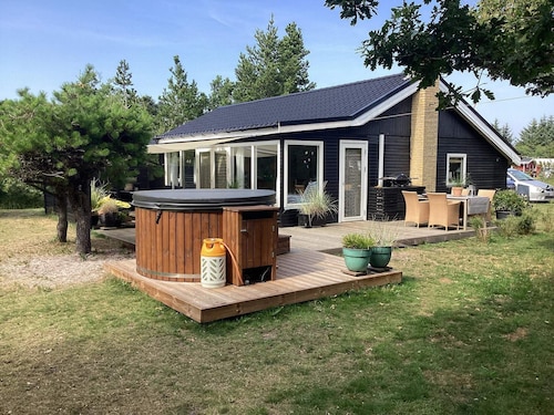 6 Person Holiday Home in Hals