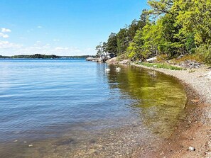 Casa | 2 dormitorios y mobiliario individual