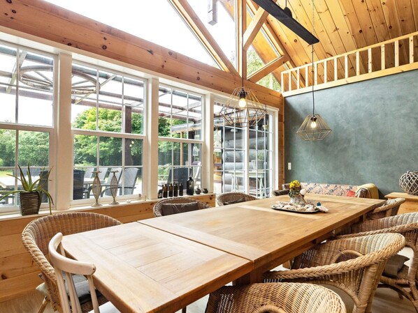 House | Dining