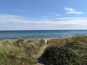 House | Beach - 9 Person Holiday Home in Vaeggerlose (Vaeggerlose)