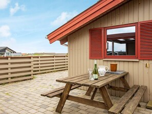 House | Dining - 6 Person Holiday Home in Hvide Sande (Hvide Sande)