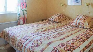 House | 2 bedrooms, individually furnished