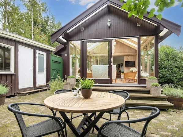 House | Dining