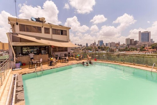 Cool Luxurious Studios