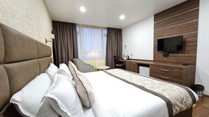 尊荣双人房 | 免费 WiFi、床单