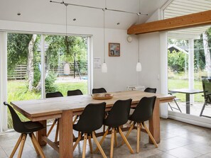 House | Dining - 8 Person Holiday Home in Vaeggerlose-by Traum (Vaeggerlose)