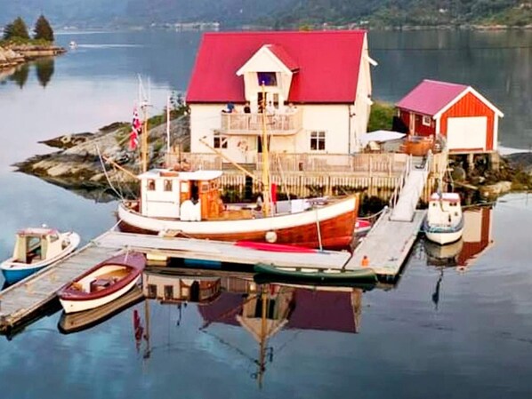 House | Marina