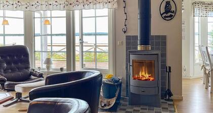 6 Person Holiday Home in Hjo-by Traum