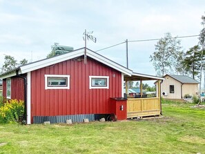 House | Exterior - 4 Person Holiday Home in Kristinehamn (Kristinehamn)