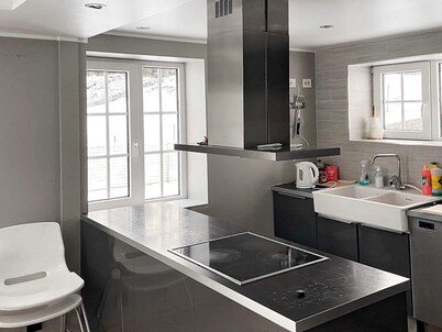 6 Person Holiday Home in Frekhaug