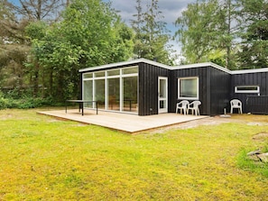 House | Exterior - 4 Person Holiday Home in Ebeltoft (Ebeltoft)
