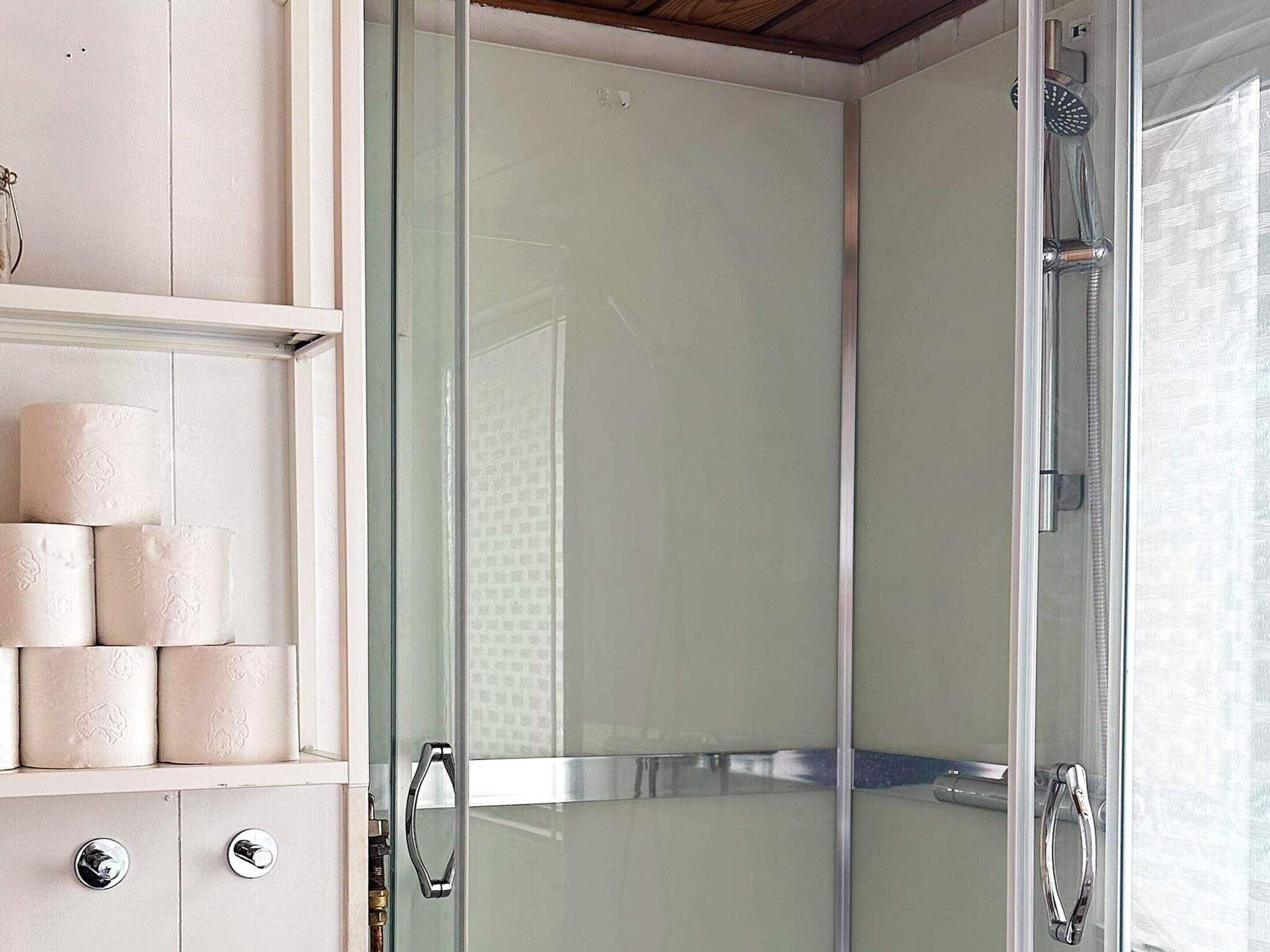 House | Bathroom