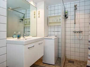 House | Bathroom