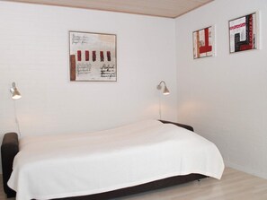 3 habitaciones y muebles diferentes