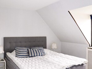 House | 4 bedrooms, individually furnished - 8 Person Holiday Home in Bastad-by Traum (Bastad)