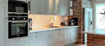 Family-friendly Home With Nature Views