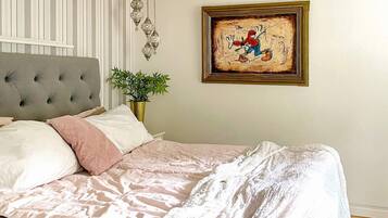 House | 3 bedrooms, individually furnished