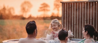Wellness Lodge in Dutch Meadows with Hot Tub