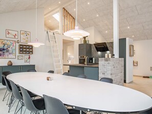 House | Dining