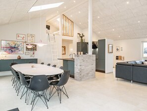 House | Private kitchen