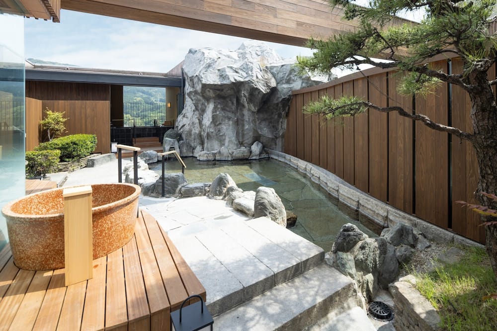 HOTEL SAKURA URESHINO