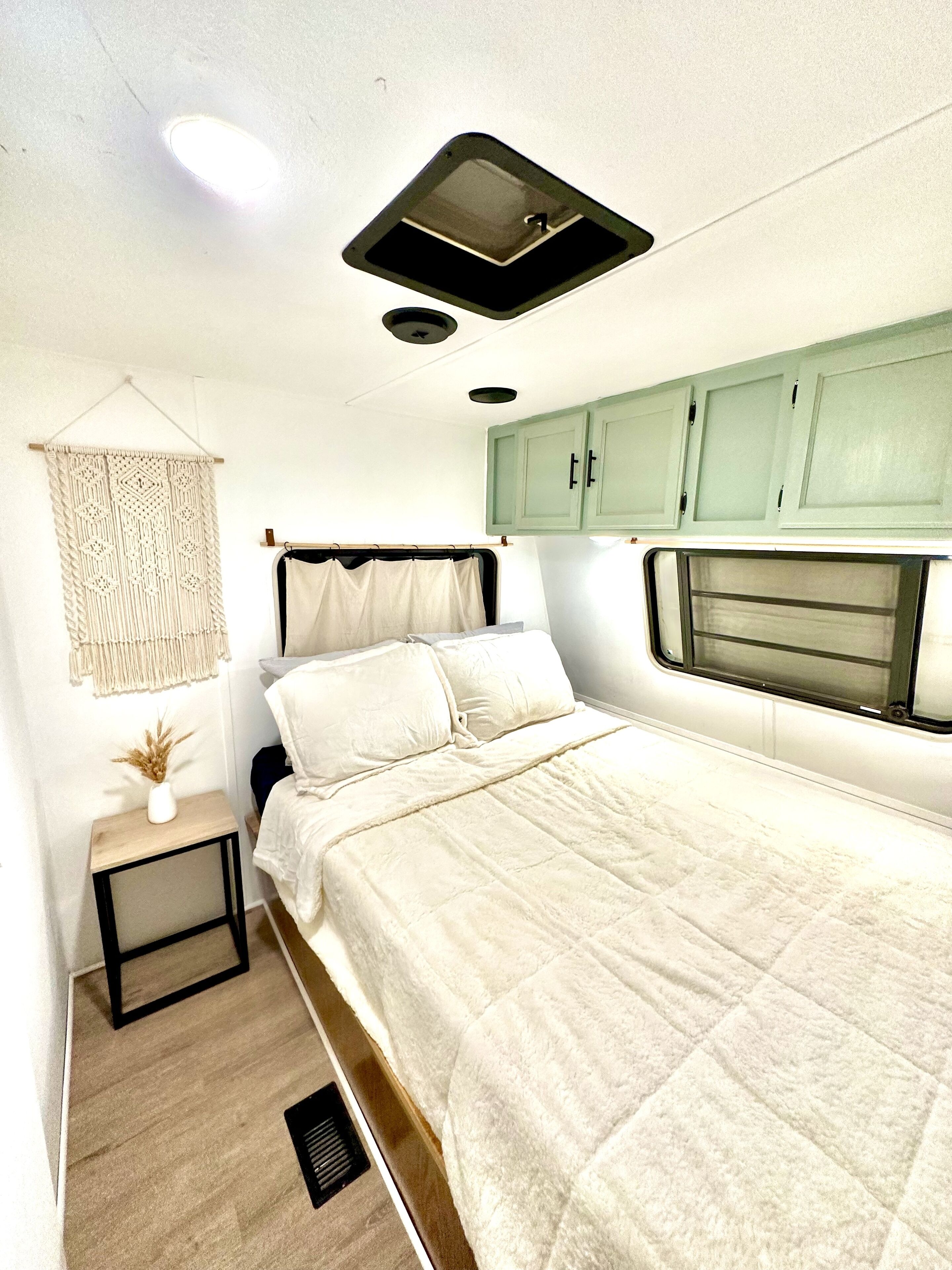 Tiny Home RV near Zion National Park! #24C