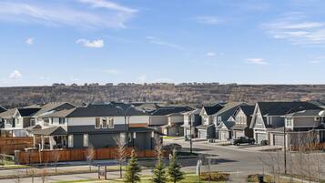 Elite Townhome, 3 Bedrooms, Balcony, Hill View | View from room