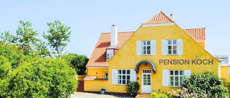 House | Exterior