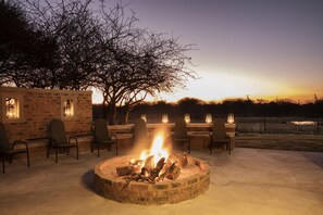 Exterior - Nako Safari Lodge (Hammanskraal)