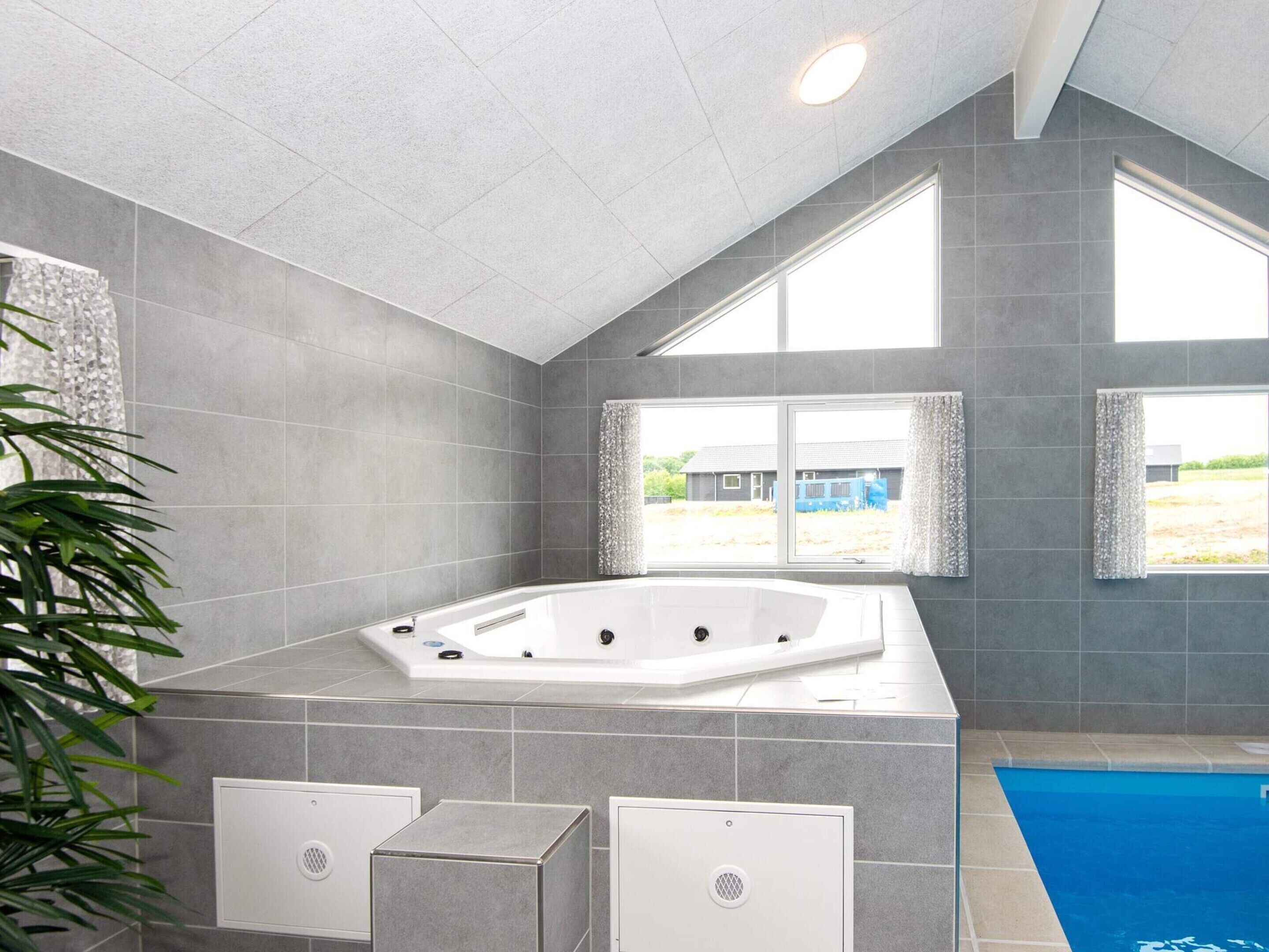House | Spa treatment