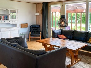 Living area - 6 Person Holiday Home in Augustenborg (Augustenborg)