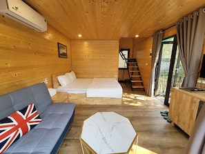 Penhouse Bungalow | Premium bedding, memory-foam beds, minibar, in-room safe - Truc An Village (Phuc Yen)
