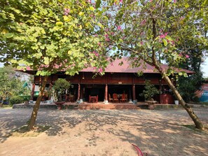 Free daily local cuisine breakfast - Truc An Village (Phuc Yen)