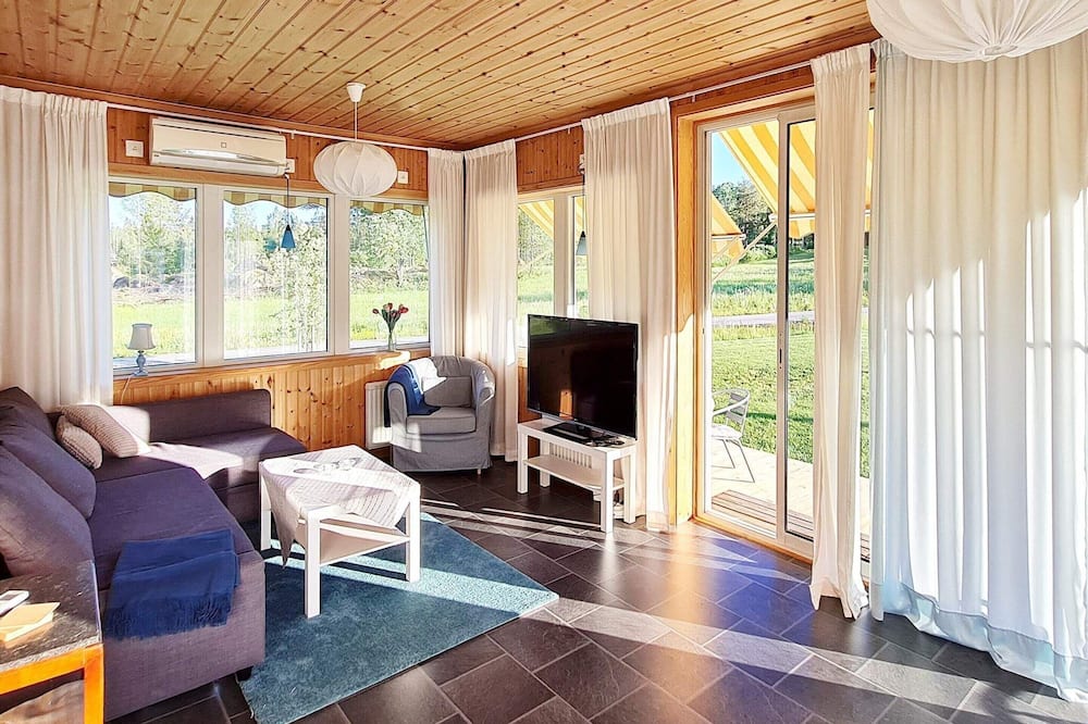 4 Star Holiday Home in Ljusdal - Tomterna