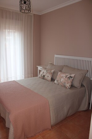 2 soveværelser, Wi-Fi, sengetøj