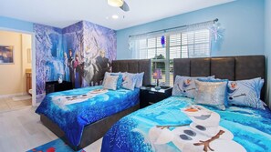 Front of property - Luxury Private Townhome With Pool on Paradise Palms Resort, Orlando Townhome 6146 (Kissimmee)