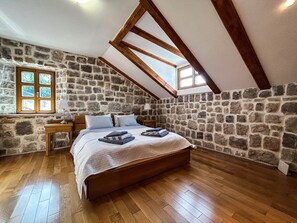 3 dormitorios, escritorio, cuna de viaje y wifi