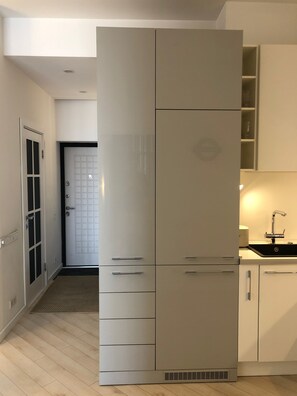 Interior - Comfortable apartment with home theater in city centre (Бишкек)