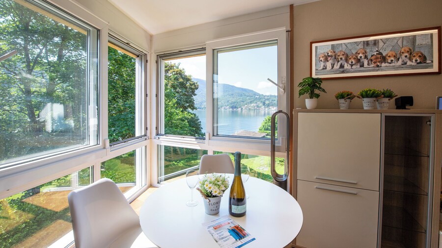 Al Pontile Di Caslano