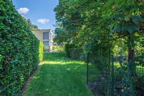 Villa familiale, plusieurs chambres, 2 salles de bains, au bord du lac (Al Pontile Di Caslano) | Extérieur
