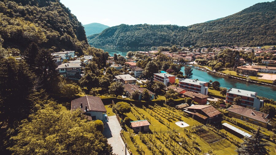 Al Pontile Di Caslano