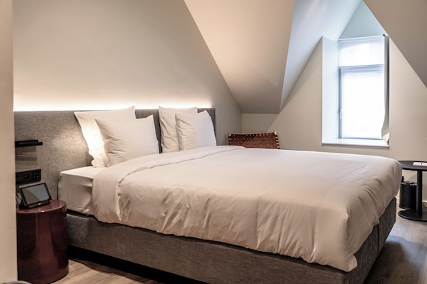 The Cozy | Minibar, coffre-fort, décor unique, ameublement unique