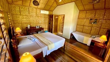 Habitación superior con 1 cama doble o 2 individuales, 1 habitación | Colchones viscoelásticos, minibar, caja fuerte y mobiliario individual