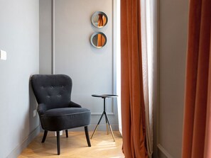 In-room safe, blackout curtains, soundproofing, iron/ironing board - The Couper Colonna (Rome)