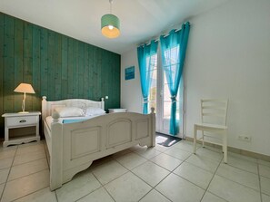 3 bedrooms, free WiFi - 4-room house near the beach with garden, Saint-Denis-d’Oléron (Saint-Denis-d'Oléron)