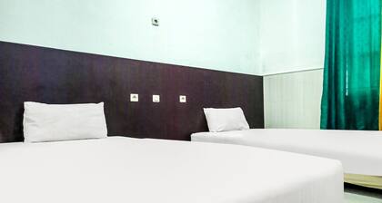 OYO 91936 Hotel Lima Dara